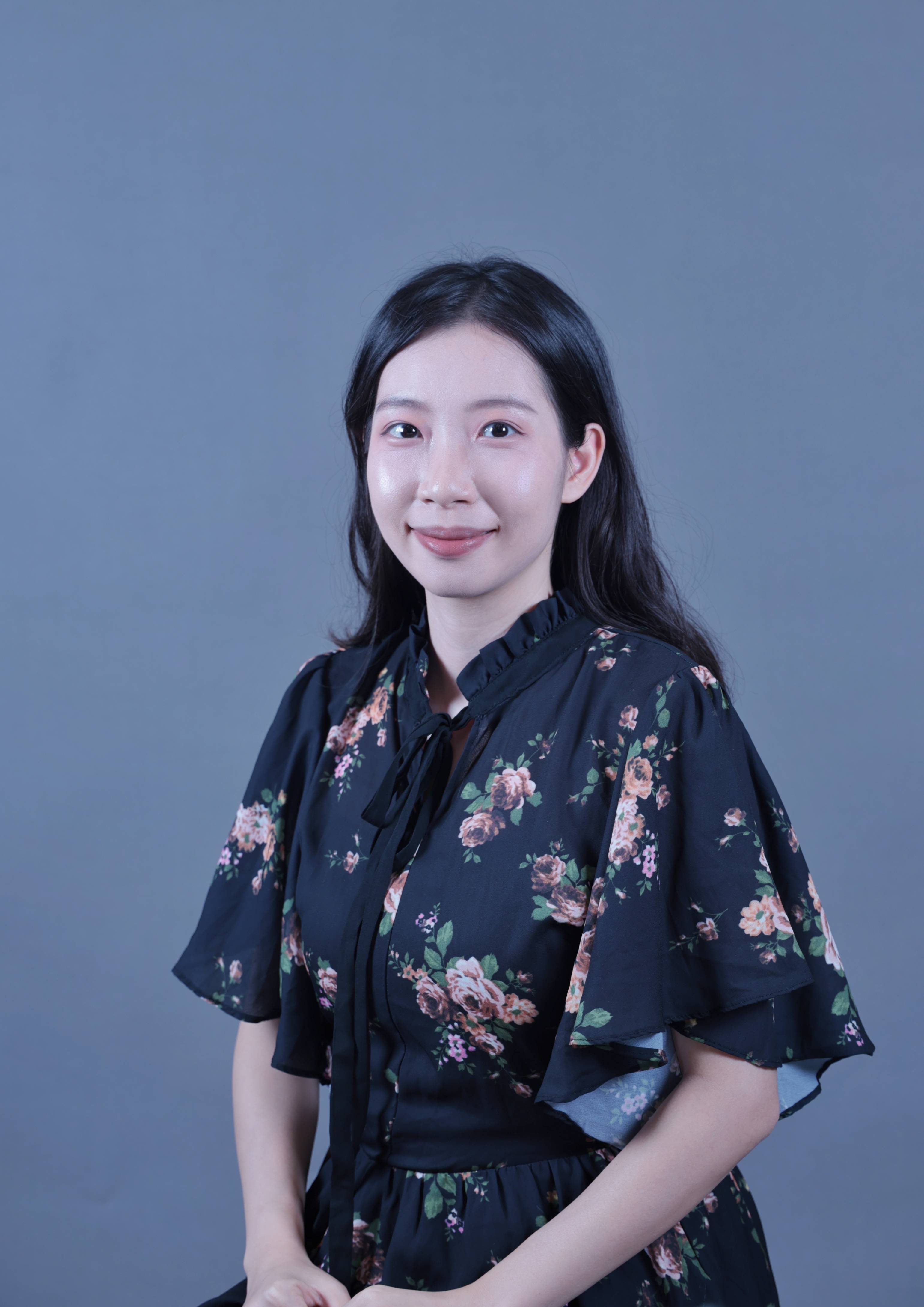 Nina Zhong